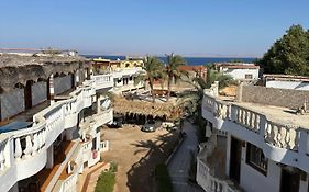 Seven Heaven Hotel And Diving Center